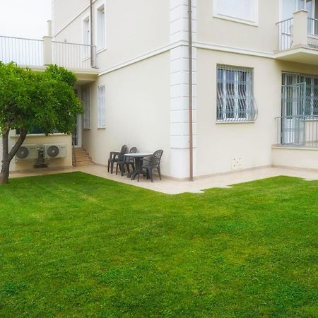 Residence Deamarina Марина-ди-Масса Экстерьер фото