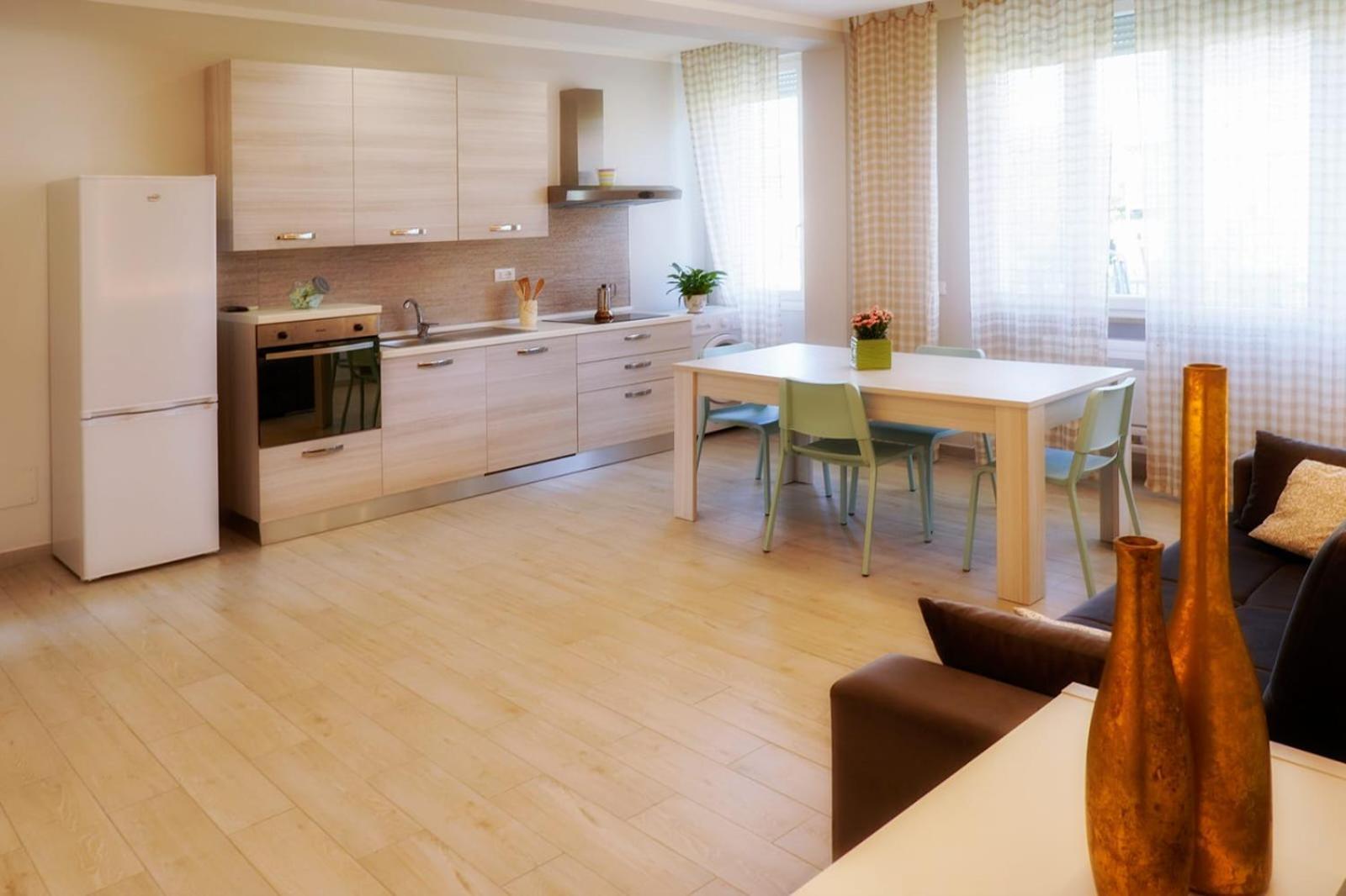 Residence Deamarina Марина-ди-Масса Экстерьер фото